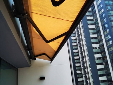 伸缩篷